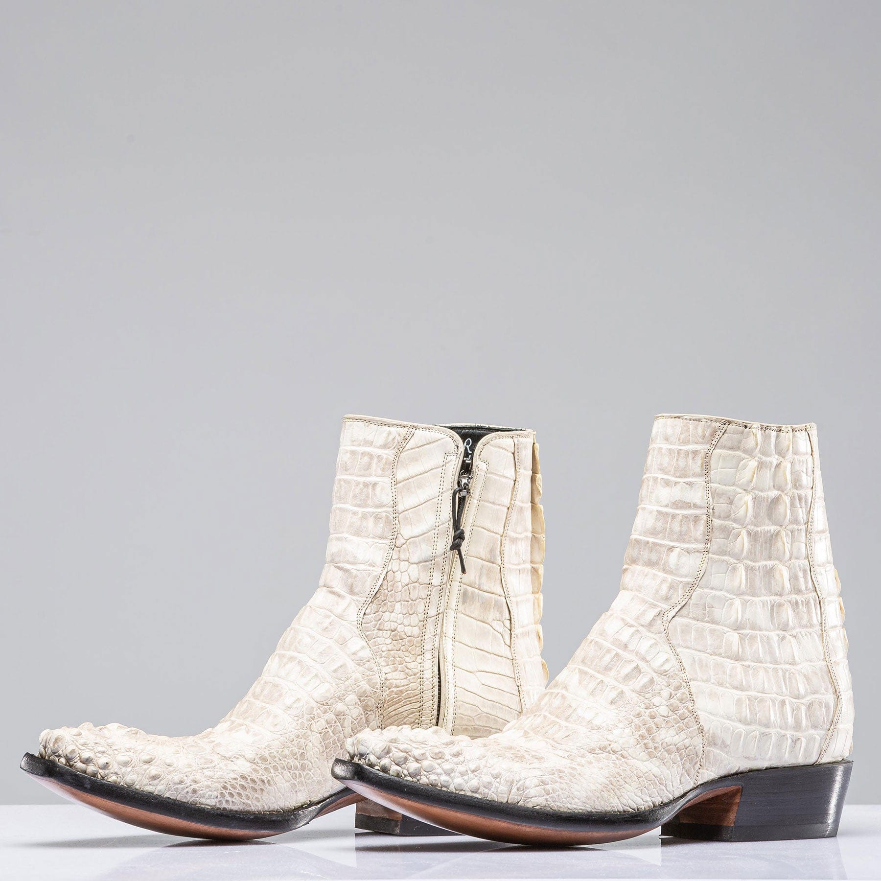 3 Piece Hornback Alligator In Ghost