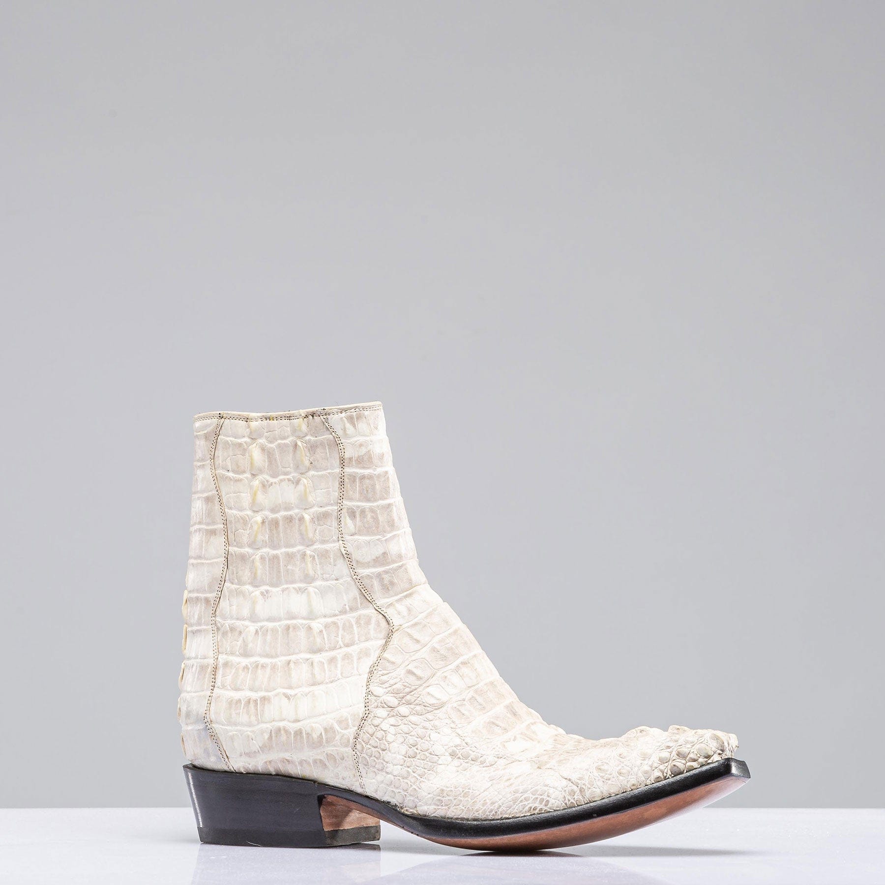 3 Piece Hornback Alligator In Ghost